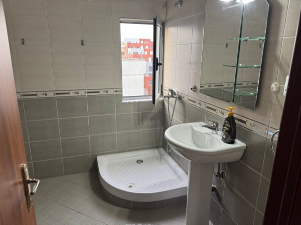 Tirane, shitet apartament 1+1 Kati 7, 66 m² 95.000 € (Prane Urban Gate ne Astir.)