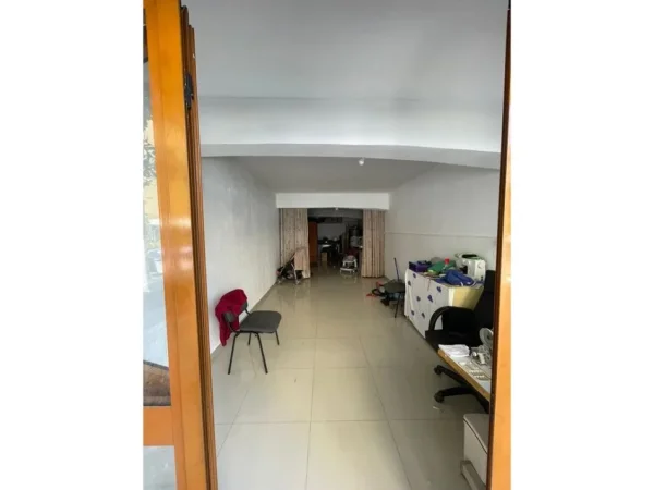 Tirane, shitet apartament 2+1+Ambient Biznesi+Ballkon Kati 4, 89 m² 200.000 € (Kodra e Diellit)