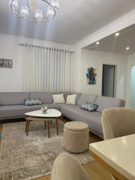 Tirane, shitet apartament 2+1+Aneks+Ballkon Kati 1, 93 m² 147.000 € (Fresku)