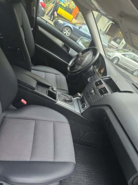 Tirane, shes makine OKAZIONNNN MERCEDES BENZ C-CLASS C-220 Nafte, gri metalizato automatik Klima 276.089 km