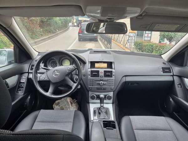 Tirane, shes makine OKAZIONNNN MERCEDES BENZ C-CLASS C-220 Nafte, gri metalizato automatik Klima 276.089 km