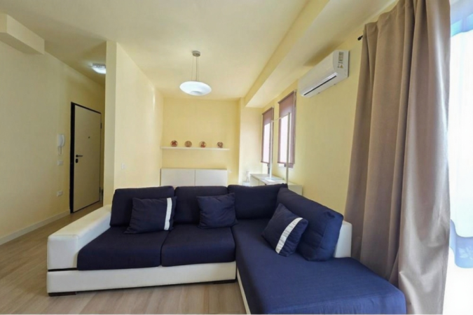 Tirane, jap me qera garsonier 1+1 Kati 2, 46 m² 680 € (Rruga Besim Imami, Rezidenca Gardenia)