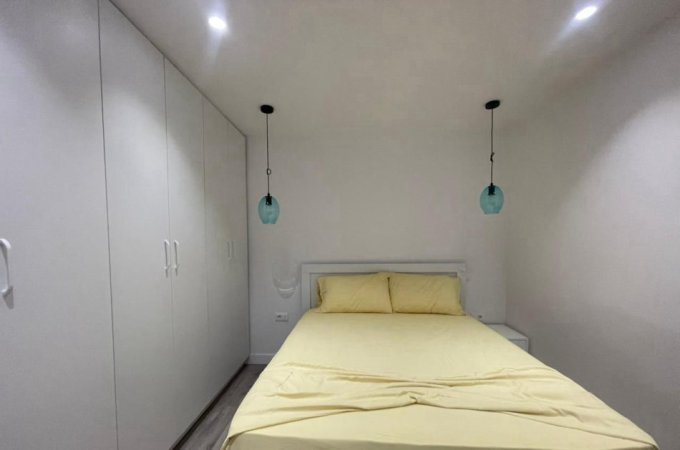 Tirane, jepet me qera apartament 1+1 Kati 4, 50 m² 550 € (STACIONI I TRENIT)