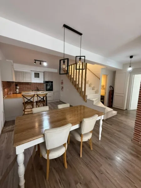 🏢 JEPET ME QIRA – APARTAMENT 2+1 + POST PARKIMI  📍 Rezidenca Kodra e Diellit