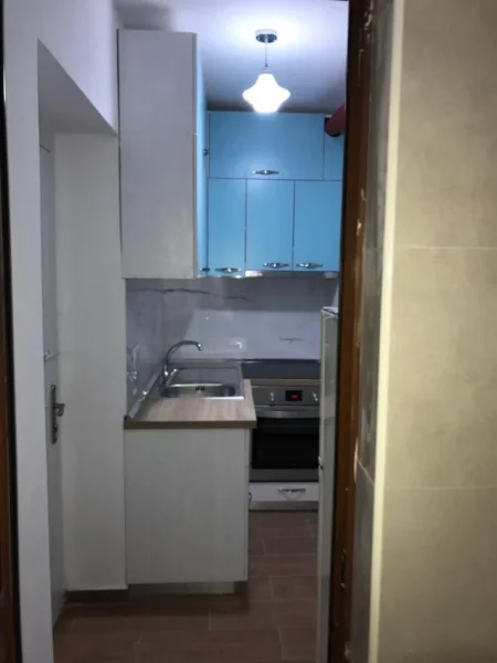 Tirane, shitet garsonier 1+1 Kati 1, 20 m² 55.000 € (Rruga Ferid Xhajko)
