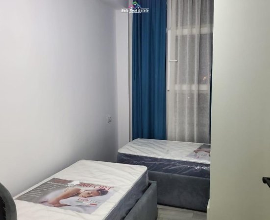 Tirane, jepet me qera apartament 2+1+Ballkon Kati 6, 90 m² 800 € (ne kompleksin Kika 2)