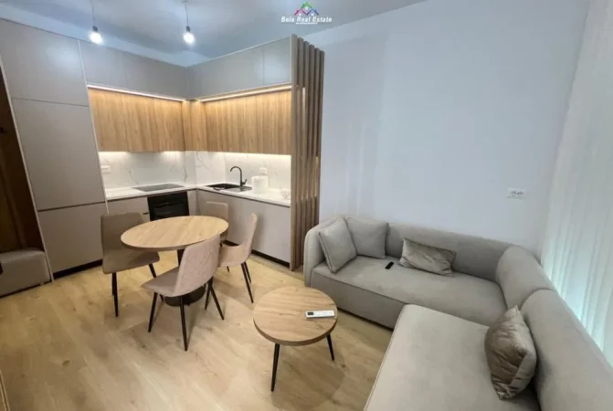 Tirane, jepet me qera apartament 1+1+Ballkon Kati 7, 70 m² 550 € (tek Kompleksi Kadiu)