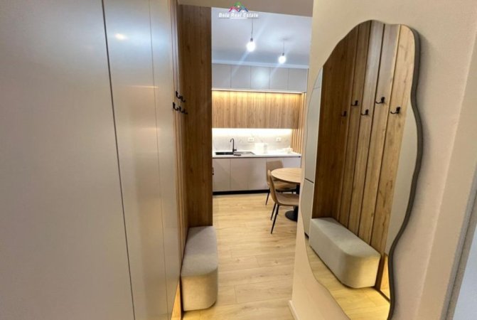 Tirane, jepet me qera apartament 1+1+Ballkon Kati 7, 70 m² 550 € (tek Kompleksi Kadiu)