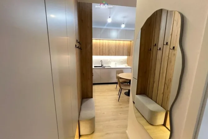 Tirane, jepet me qera apartament 1+1+Ballkon Kati 7, 70 m² 550 € (tek Kompleksi Kadiu)