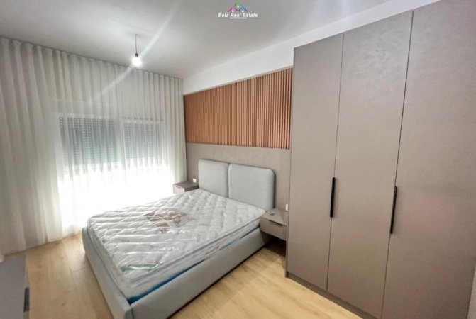 Tirane, jepet me qera apartament 1+1+Ballkon Kati 7, 70 m² 550 € (tek Kompleksi Kadiu)