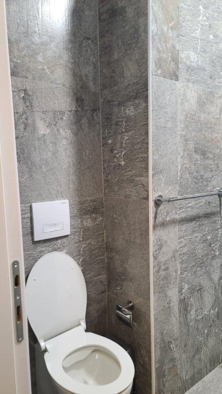 Tirane, jepet me qera apartament 1+1+Garazh, Kati 9, 70 m² 600 € Pranë Pazarit Ri, Rruga Riza Cerova,Tirane