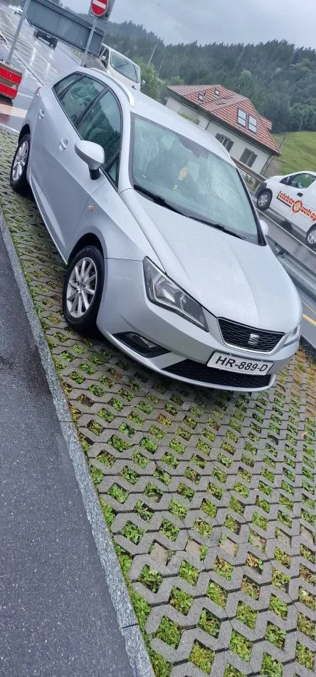Tirane, shes makine me portobagazh Seat Ibiza St Station wagon Nafte, gri metalizato manuale Kondicioner 327.000 km 6.300 €