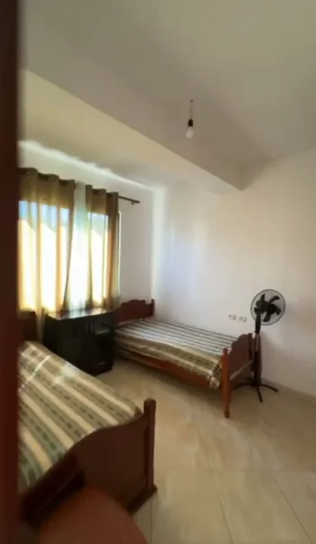 Tirane, jepet me qera apartament 1+1 Kati 8, 460 € 