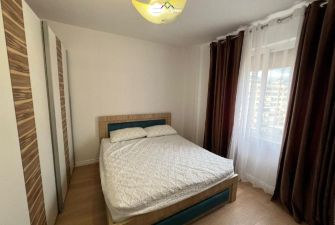 Tirane, jepet me qera apartament 2+1+Ballkon Kati 8, 115 m² 850 € (prane Lulishtes,)