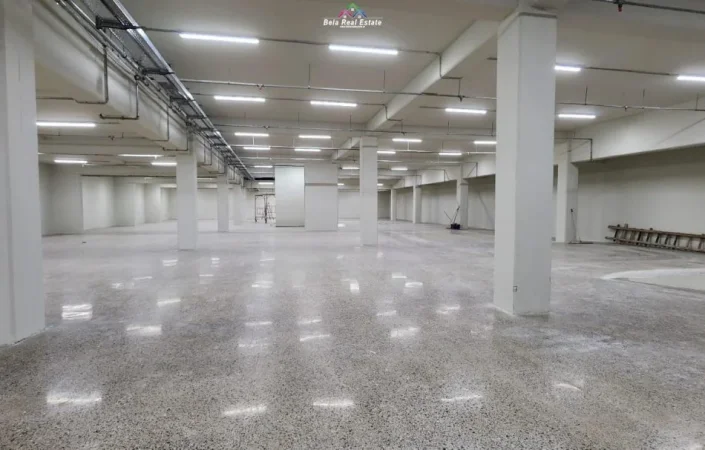 Tirane, jepet me qera ambjent biznesi Kati 1, 3.600 m² 15.000 € (Ne Mezez)