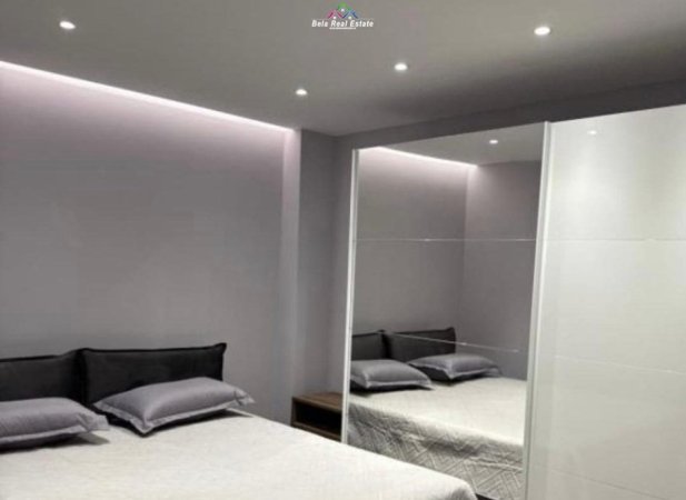 Tirane, jepet me qera apartament 1+1+Ballkon Kati 1, 60 m² 800 € (prane Fakultetit te Shkencave)