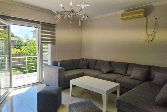 Tirane, jepet me qera Vile 2 Katshe Kati 1, 300 m² 1.500 € (prane Kompleksit Mangalem)