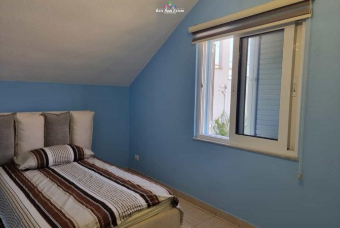 Tirane, jepet me qera Vile 2 Katshe Kati 1, 300 m² 1.500 € (prane Kompleksit Mangalem)