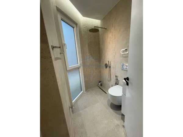 SHITET APARTAMENT 2+1+2 NE YZBERISHT