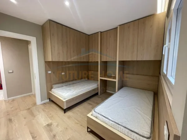 SHITET APARTAMENT 2+1+2 NE YZBERISHT