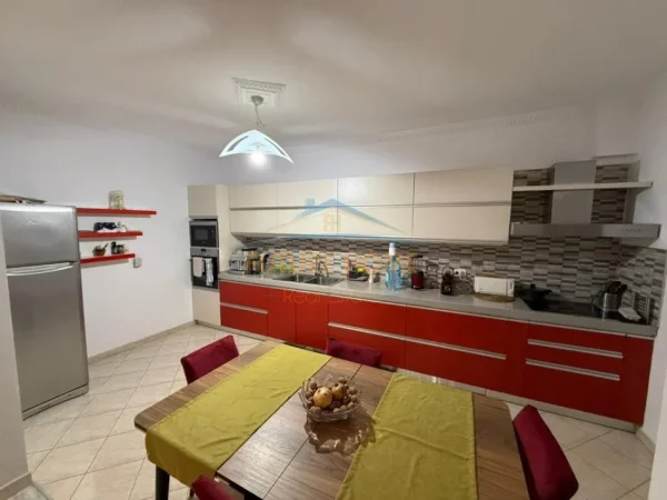 SHITET APARTAMENT 2+1+2 TEK 21DHJETORI