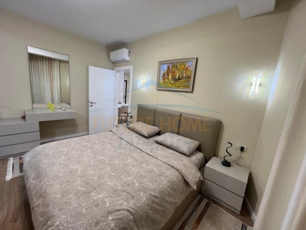 APARTAMENT 2+1 ME QERA , MINE PEZA, GOLDEN TOWER