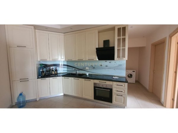 Tirane, shitet apartament 2+1 Kati 7, 124 m² 160.000 € (Astir)