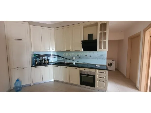 Tirane, shitet apartament 2+1 Kati 7, 124 m² 160.000 € (Astir)