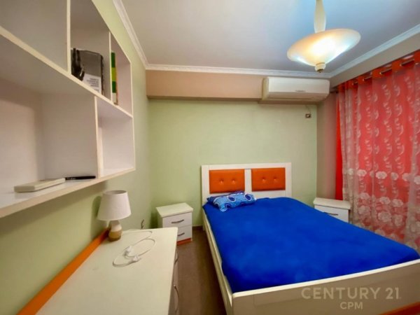 Tirane, shitet apartament 2+1 Kati 8, 117 m² 300.000 € (Gjimnazi Petro Nini)