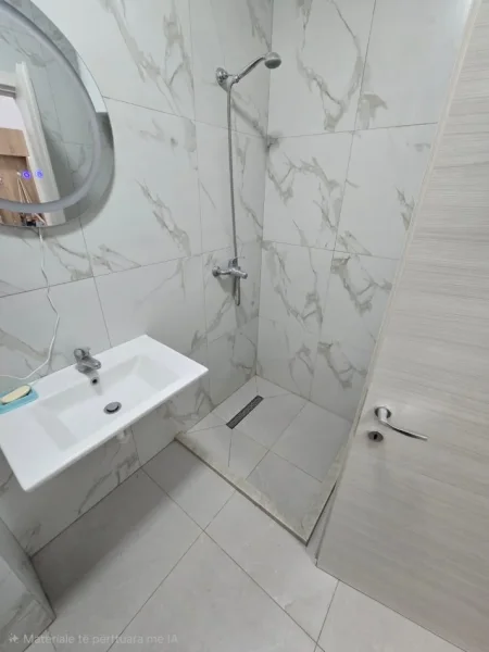 Tirane, shitet apartament 2+1+Ballkon Kati 4, 78 m² 160.000 € (Don Bosko)