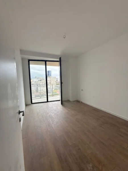 Tirane, jepet me qera apartament 1+1+Ballkon Kati 6, 75 m² 600 € (Mine Peza)