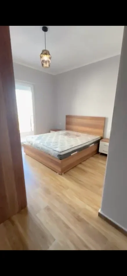 Tirane, shitet apartament 2+1+Ballkon Kati 5, 105 m² 125.000 € (Bulevardi blu)