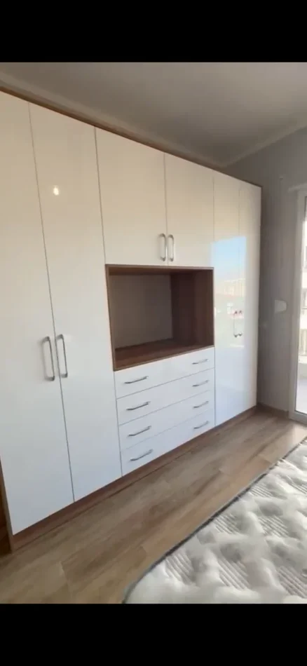 Tirane, shitet apartament 2+1+Ballkon Kati 5, 105 m² 125.000 € (Bulevardi blu)