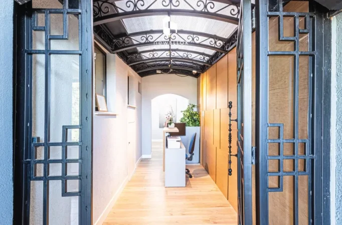 🏨 Hotel Modern Në Shitje - Korçë, Rr. e Vilave | me Pamje Panoramike mbi gjithë Korçën | 1,500,000 Euro🔥