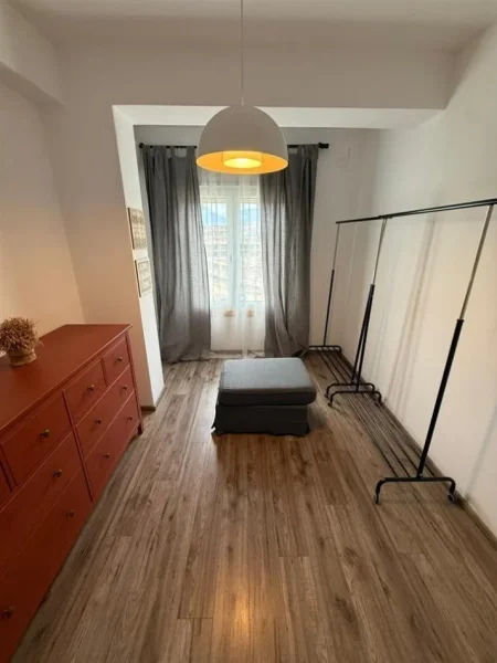Tirane, jepet me qera apartament 2+1+Aneks+Ballkon Kati 2, 110 m² 800 € (Kodra Diellit)