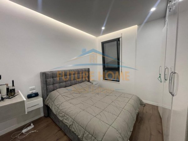 Tirane, shitet apartament 2+1+Ballkon Kati 7, 101 m² 200.000 € (Ministria e kultures kinostudio)