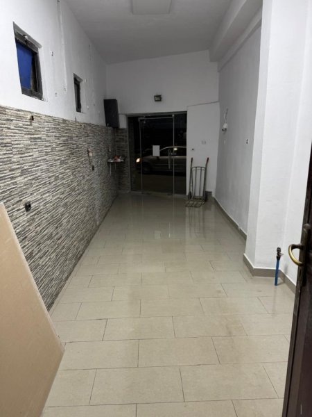 Tirane, jap me qera ambjent biznesi Kati 0, 115 m² (Rr.Ali Demi)
