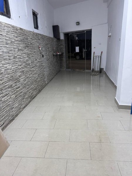Tirane, jap me qera ambjent biznesi Kati 0, 115 m² (Rr.Ali Demi)