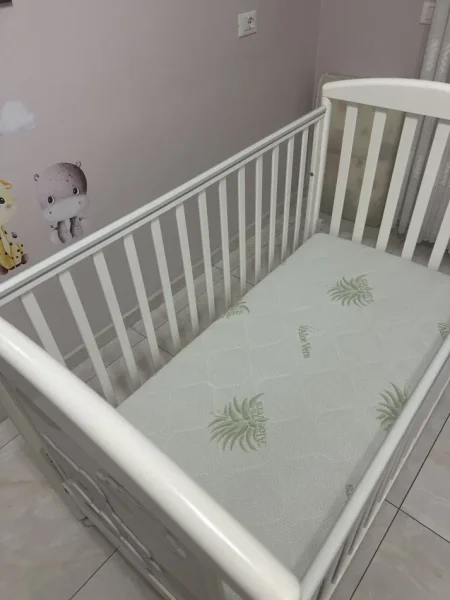 Tirane, shes Krevat+dyshek+mbrojtese+2 sete carcafesh 220 €