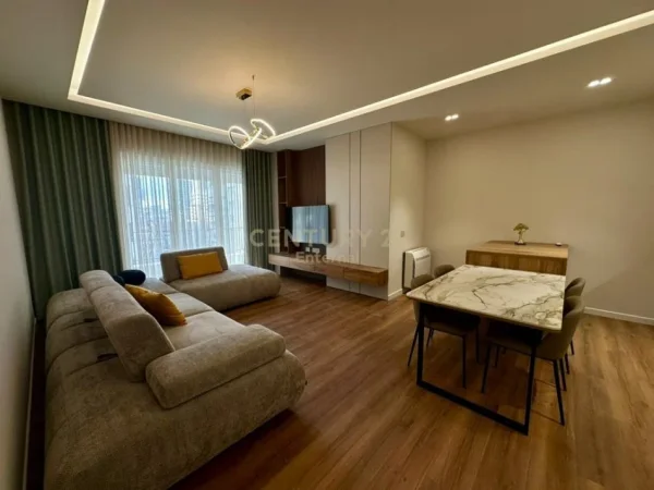 Tirane, jepet me qera apartament 1+1+Ballkon Kati 4, 120 m² 1.000 € (Pazari Ri)