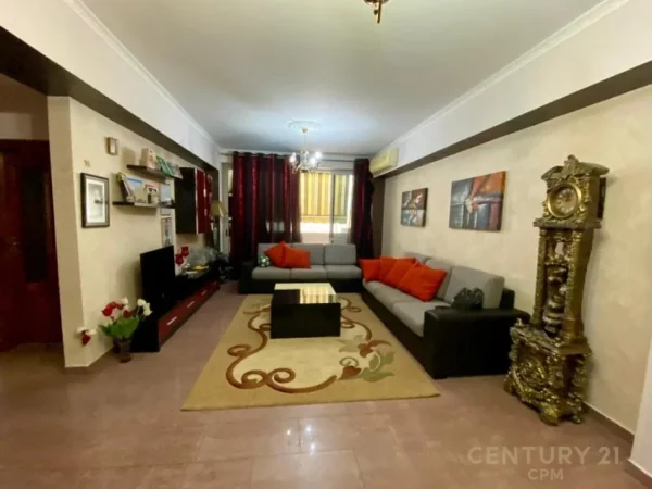 Tirane, shitet apartament 3+1+Ballkon Kati 8, 117 m² 300.000 € (Petro Nini)