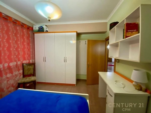 Tirane, shitet apartament 3+1+Ballkon Kati 8, 117 m² 300.000 € (Petro Nini)