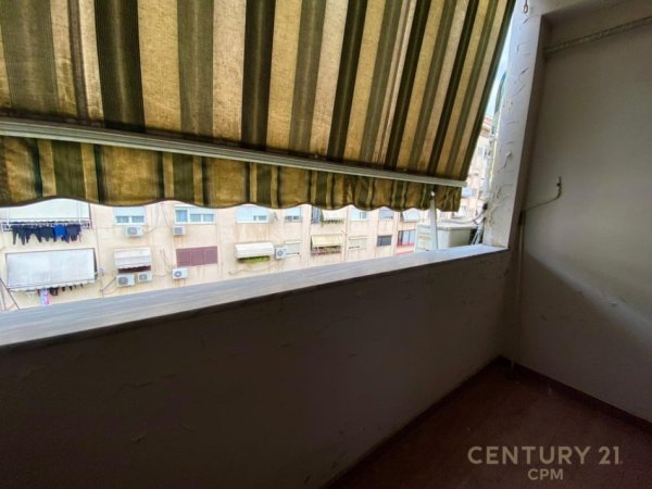 Tirane, shitet apartament 3+1+Ballkon Kati 8, 117 m² 300.000 € (Petro Nini)