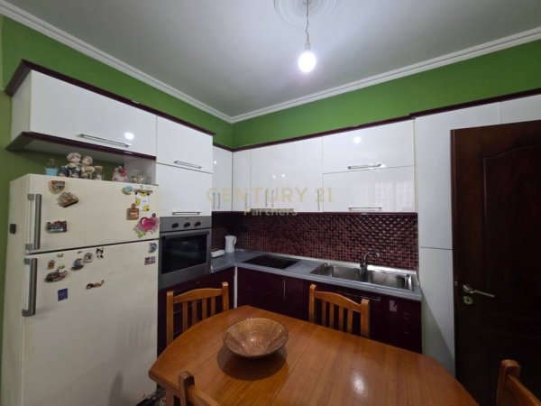 Tirane, shes apartament 2+1 Kati 6, 77 m² 126.000 € (Vasil Shanto)