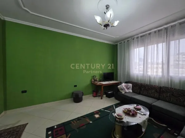 Tirane, shes apartament 2+1 Kati 6, 77 m² 126.000 € (Vasil Shanto)