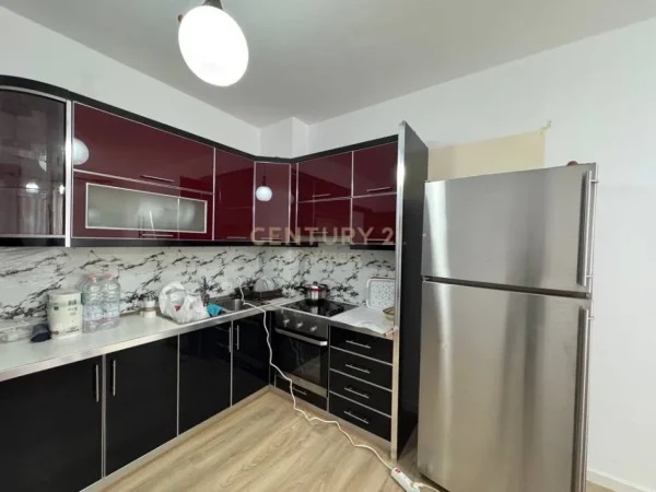 Tirane, shes apartament 1+1 Kati 7, 67 m² 95.000 € (Astir)