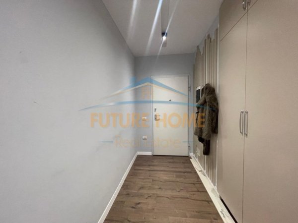 Tirane, shitet apartament 2+1+Aneks+Ballkon Kati 7, 101 m² 200.000 € (Kinostudio)