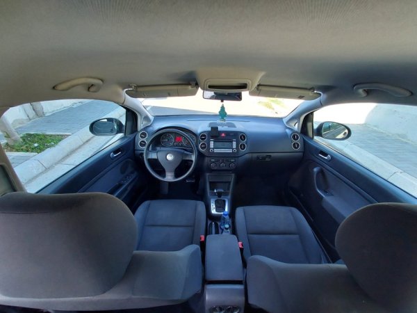Vlore - Lungomare, shes makine Vw Golf plus 2007 1.9Naft Automat Nafte, gri e erret automatik Kondicioner 215.000 km 5.000 €