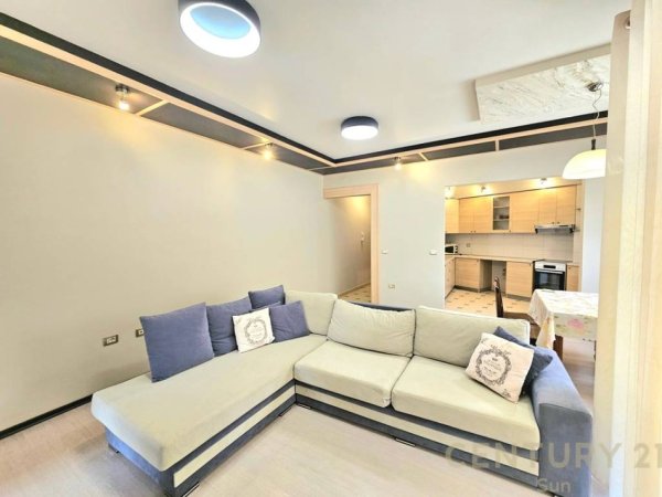 Tirane, jepet me qera apartament 2+1 Kati 4, 124 m² 550 € (Astir)
