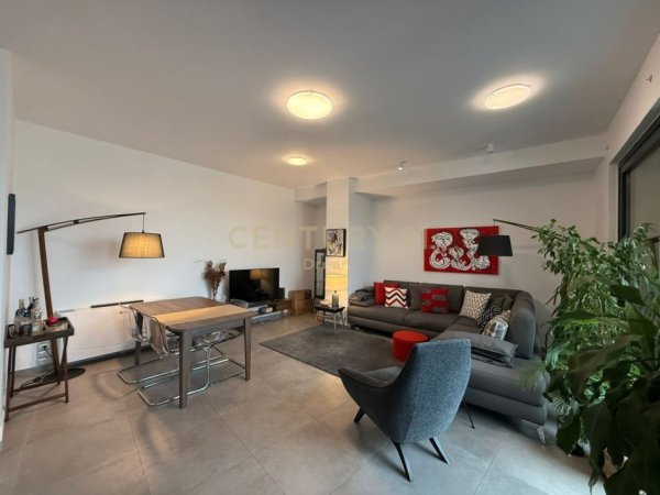 Tirane, jepet me qera apartament 2+1 Kati 9, 110 m² 1.200 € (Rruga e Elbasanit)